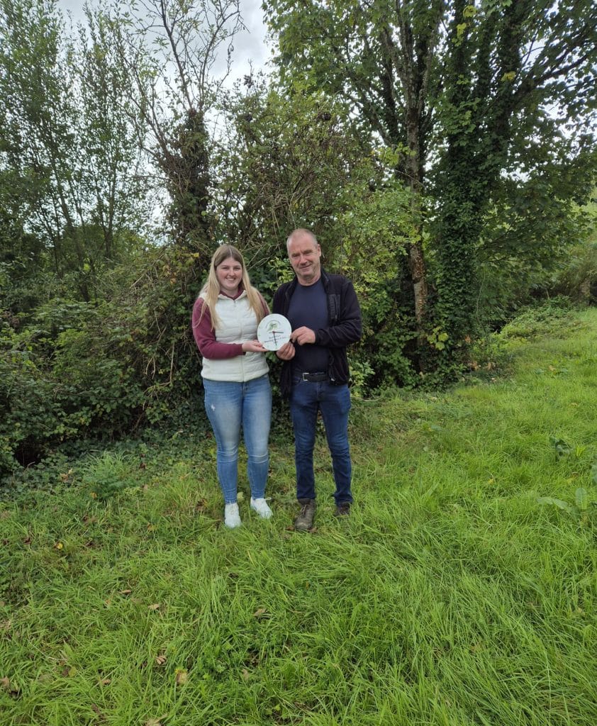 Scariff Mart Weanling Show and Sale Michael McNamara Scariff receiving his prize for the Best LM Bull from Aoife Rodgers Clare Marts.
